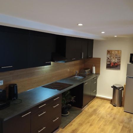 Charmant Duplex A 200M De La Cathedrale Apartment Liege Luaran gambar