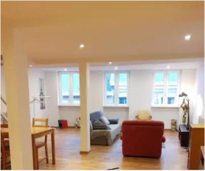 Charmant Duplex A 200M De La Cathedrale Apartment Liege Luaran gambar