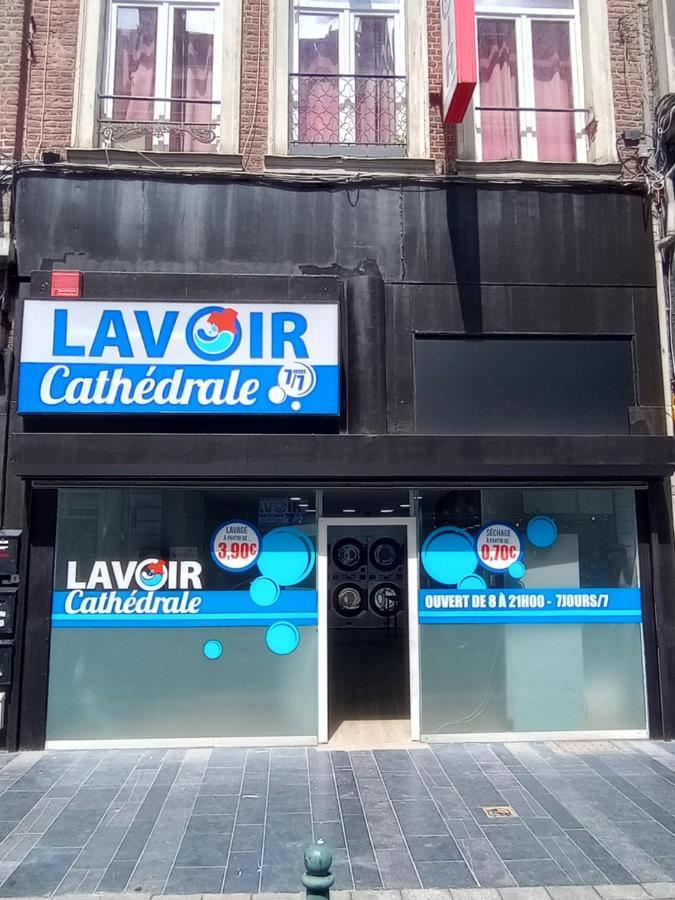 Charmant Duplex A 200M De La Cathedrale Apartment Liege Luaran gambar
