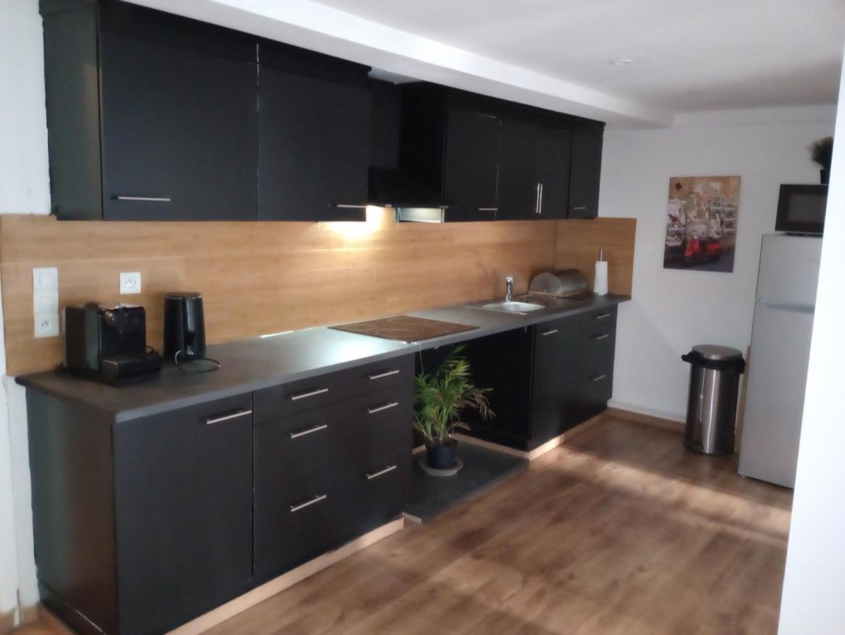 Charmant Duplex A 200M De La Cathedrale Apartment Liege Luaran gambar