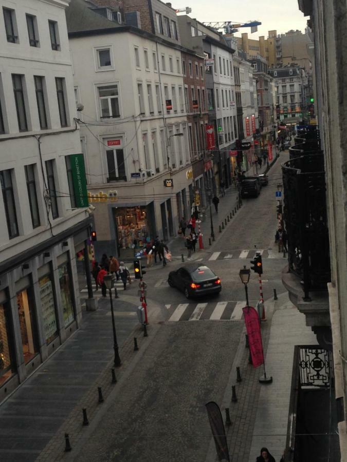 Charmant Duplex A 200M De La Cathedrale Apartment Liege Luaran gambar